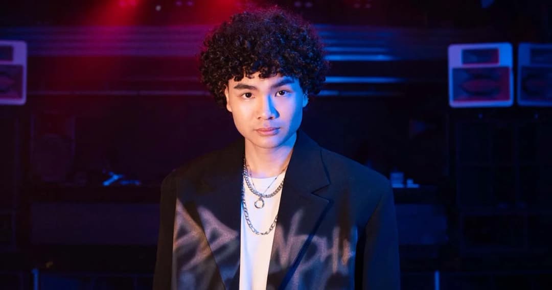 ‘SMEW’ ปล่อยซิงเกิลใหม่ ‘JUICY’  ในสไตล์ HIPHOP R&B โดยได้ตัวพ่อของวงการ ‘พี่ขัน ไทยเทเนี่ยม’ นั่งแท่นโปรดิวเซอร์