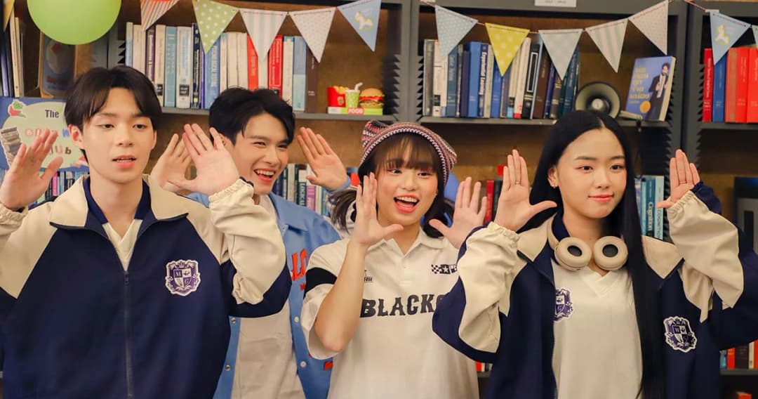 น่ารัก สดใสรับซัมเมอร์ ‘Mercury Goldfish’ คว้า ‘พีเจ’ น้องชาย ‘เจเลอร์’ เล่นเอ็มวี ‘ตะโกน (SHOUT!)’ ประกบคู่ ‘ขนมจีน วง MXFRUIT’