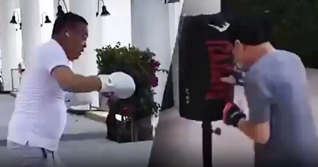 กรมประชาสัมพันธ์ โพสต์คลิป เทียบ ‘ทักษิณ’ vs ‘เศรษฐา’ ใครต่อยมวยไทยฟิตกว่ากัน