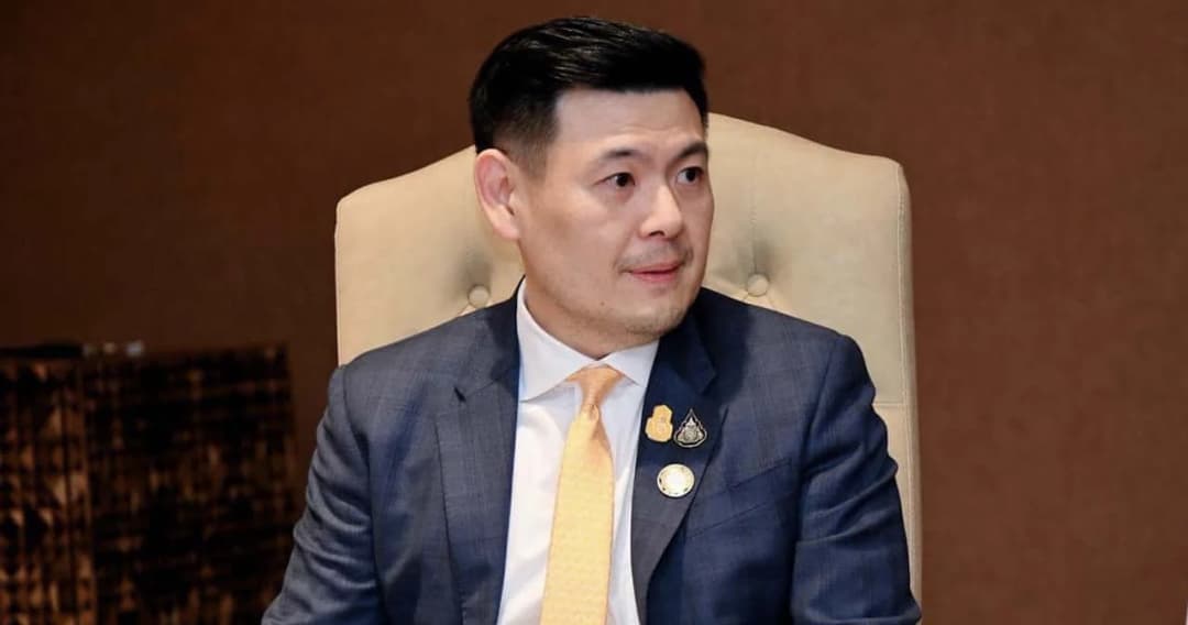 ‘จักรพงษ์’ แจงปม เครื่องบินเมียนมา เป็นเครื่องบินพลเรือน มาลงเพื่อขนย้ายสิ่งของทางการทูต