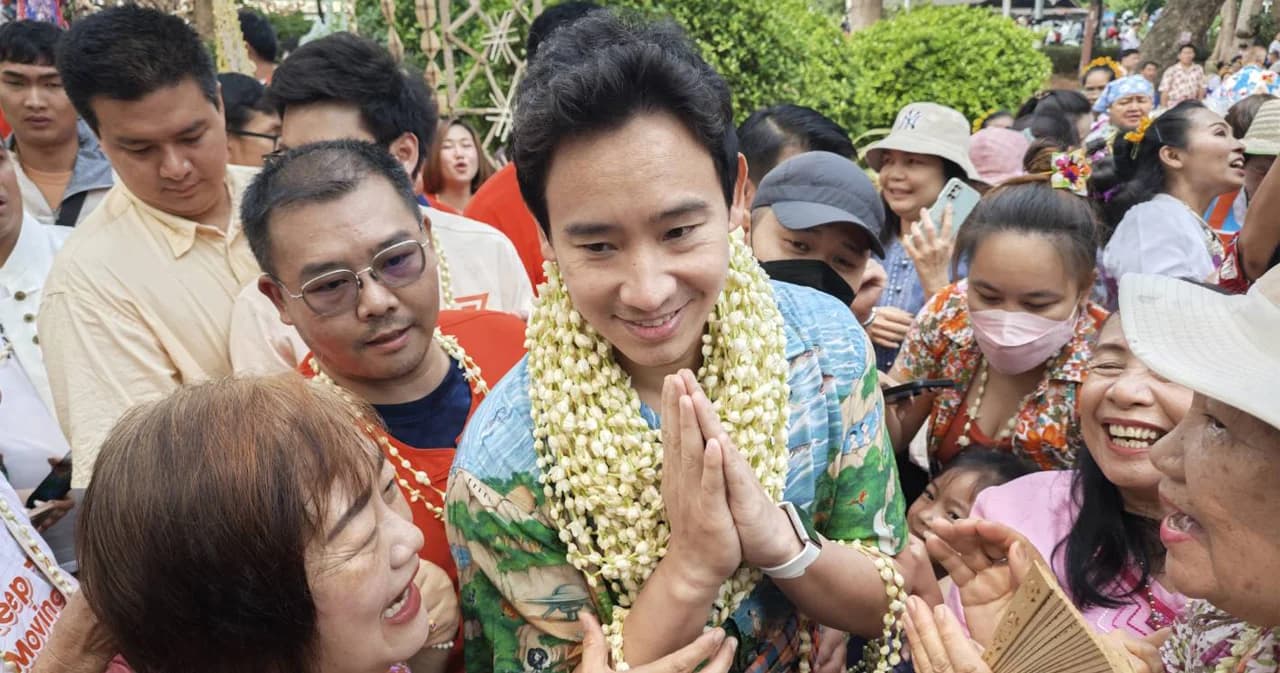 ‘พิธา’ รับตั้งใจเยือนเชียงใหม่ ไม่ใช่ปาดหน้า ‘ทักษิณ’ มองหลายกลุ่ม ชิง ‘อบจ.’ เป็นสีสัน