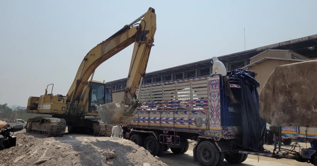 ขนย้าย ‘กากแคดเมียม’ สะดุด โซ่ยกถุงขาด กระบวนการไม่ปลอดภัย ปลัด ก.อุตฯ สั่งหยุดทั้งหมด