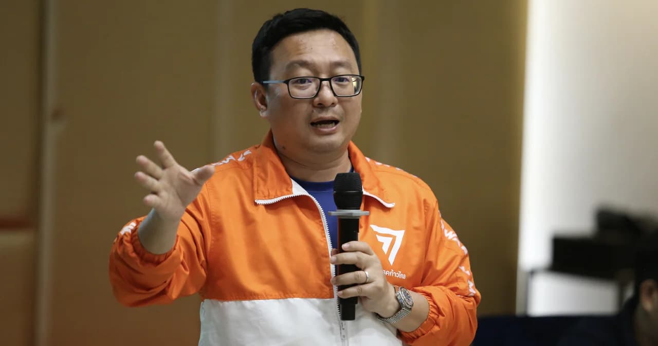 ‘ก้าวไกล’ มีมติไม่ส่งผู้สมัคร ชิง ‘นายก อบจ. ปทุมธานี’ โวยเทคนิคชิงลาออก-ปัดร่วมมือใคร