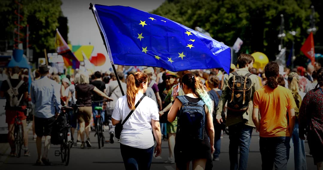 ฝ่ายขวากวาดที่นั่งในสภายุโรป สะท้อนภาพ ยุโรปกำลังหันขวา?