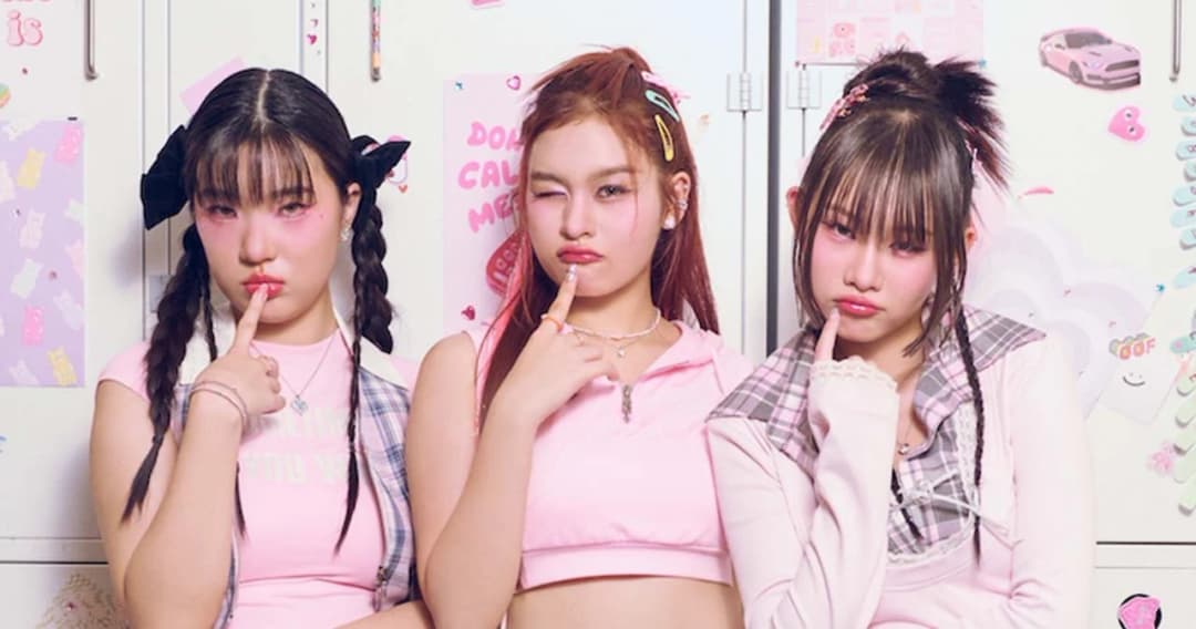 ‘VENITA’ เกิร์ลกรุ๊ปรุ่นเล็ก คัมแบคซิงเกิลใหม่ในรอบ 1 ปีเต็ม ‘จีบให้จบๆ’ พร้อมลุคสุดสดใส กับสีสันใหม่ ๆ ที่โตขึ้น