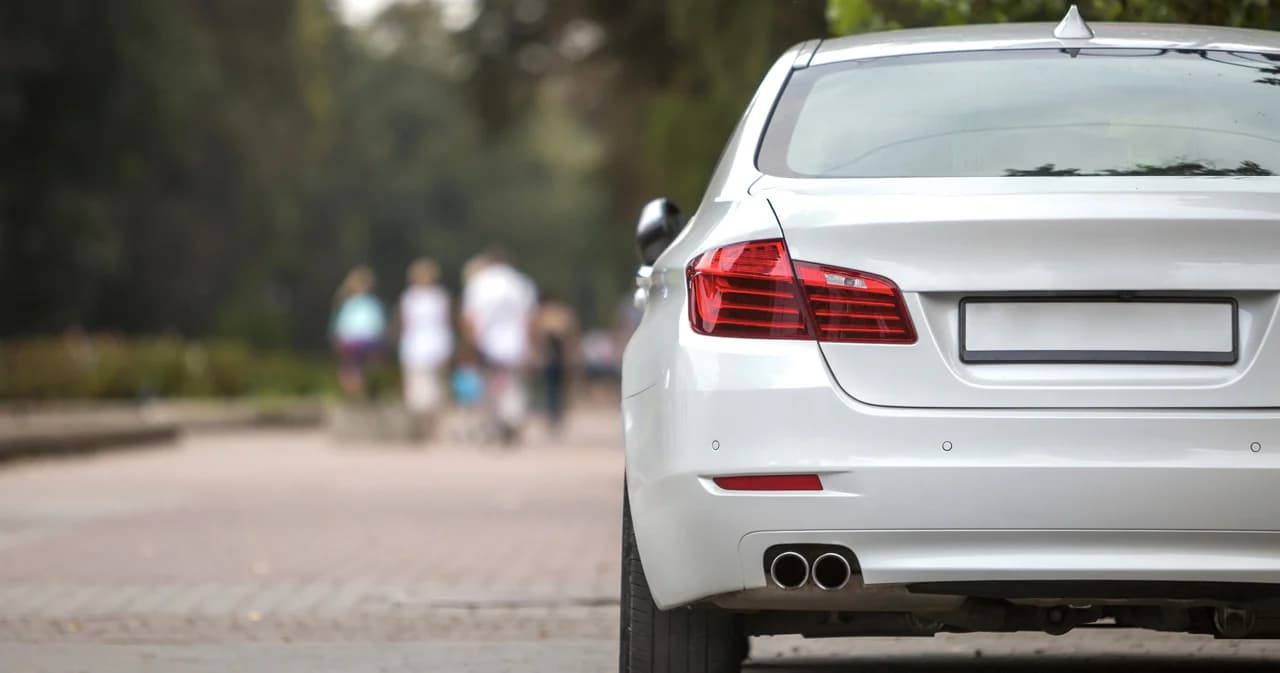 70 ตัวอักษร ป้ายทะเบียนรถใหม่ มี "ไข่เจียว-สุดหล่อ-รวยสุข"