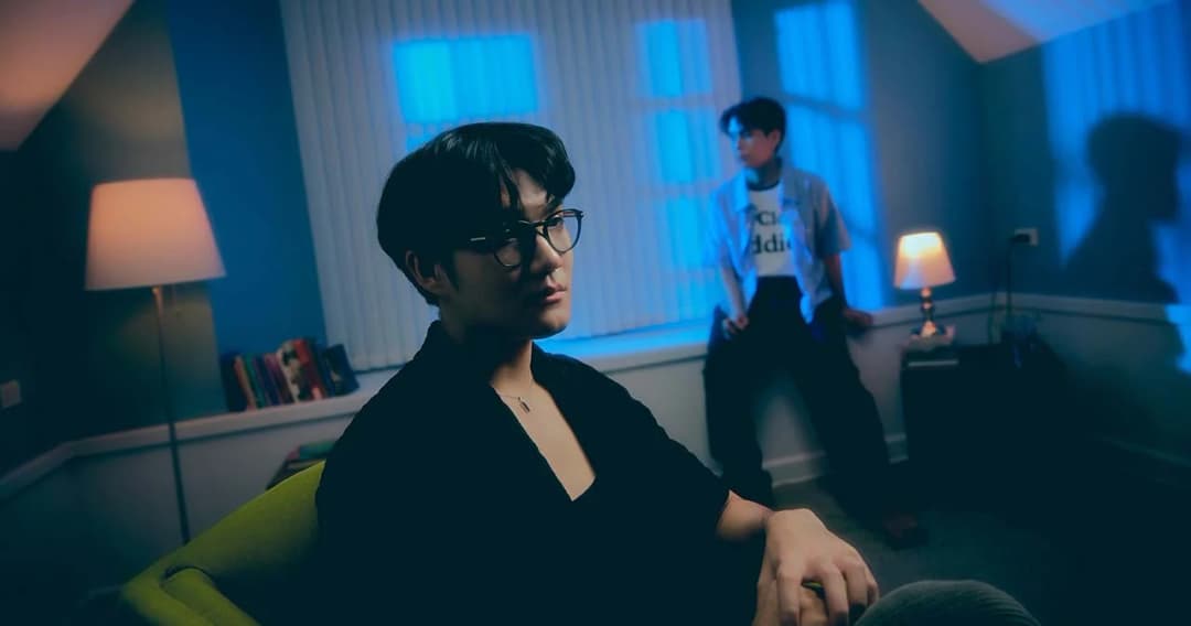 ‘deasy’ ชวน ‘QLER’ ผสานความเศร้ารูปแบบ Live Session ผ่านเพลง ‘พยายามแค่ไหนก็ทำไม่ได้อยู่ดี’ และ ‘I Just Wanna Make You Mine’