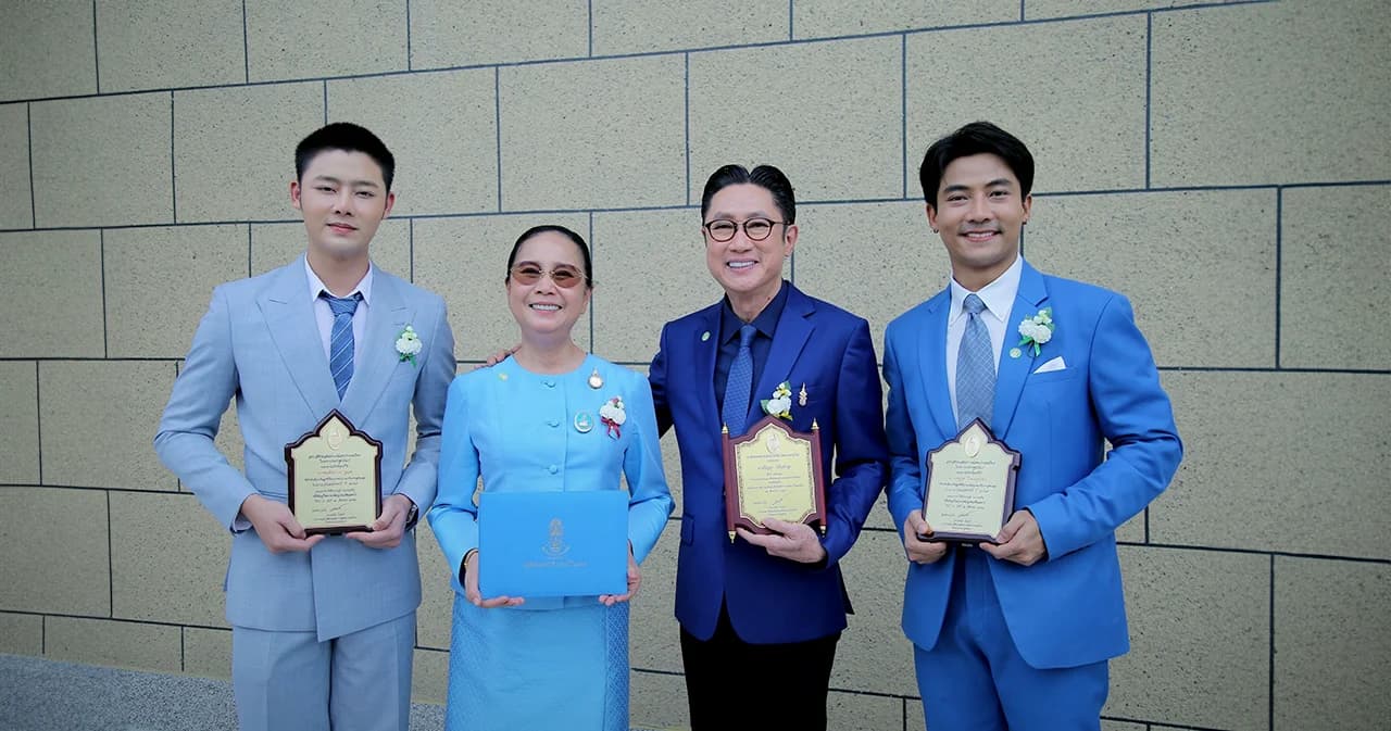 “คุณวาสนา“ภรรยาคุณปัญญา นิรันดร์กุล รับรางวัลแม่ดีเด่น ประจำปี 2567