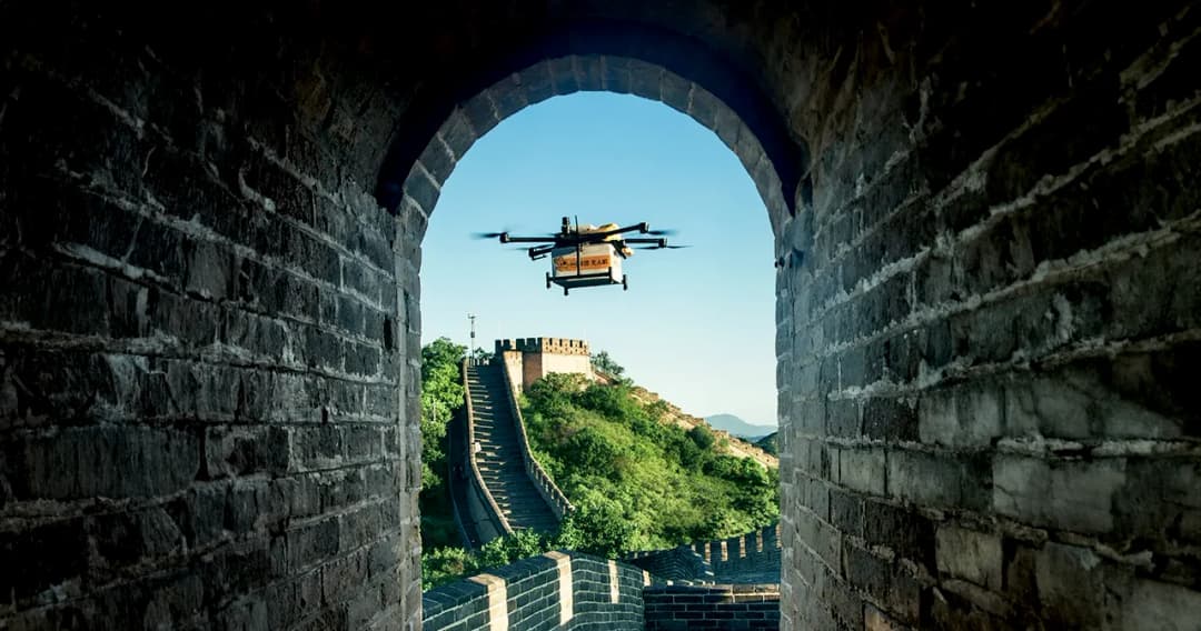 หิวระหว่าง hiking ไม่ใช่ปัญหา  สั่งอาหารให้โดรนมาส่งได้ถึง ‘กำแพงเมืองจีน’