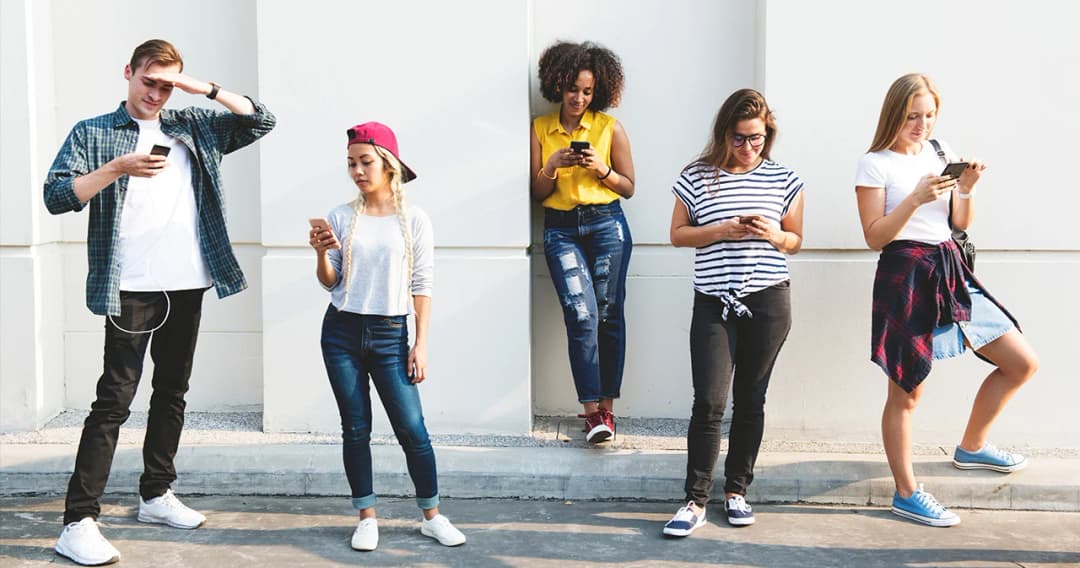 สังคมยุคใหม่ ทำให้คนสมาธิสั้น? ติดจอมือถือ ไถฟีดทั้งวัน
