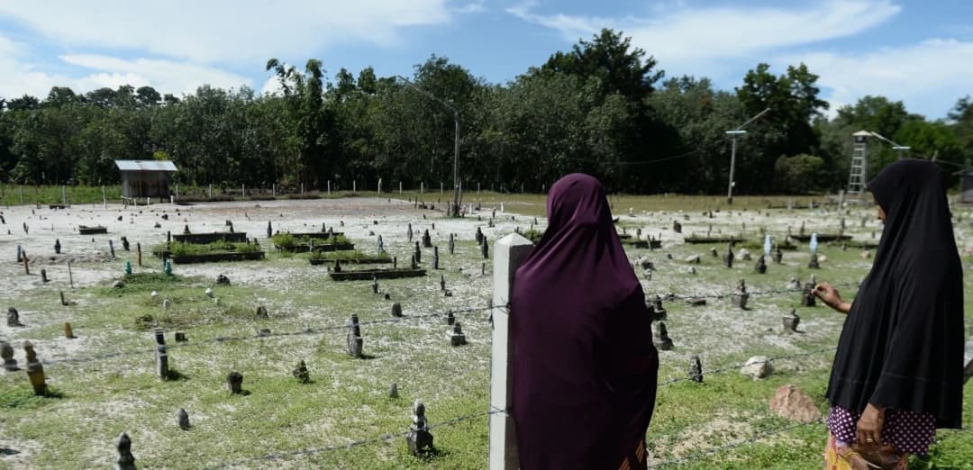 องค์กรด้านสิทธิ เรียกร้องประเทศไทย เร่งจับกุมจำเลยคดีตากใบตามหมายจับก่อนคีความหมดอายุ 25 ต.ค. นี้