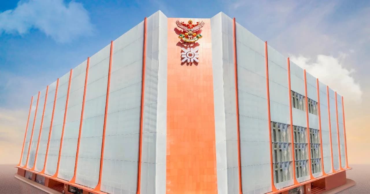 เซ็นทรัลชิดลมโฉมใหม่ ชมพูทั้งห้าง หลังรีโนเวท 4 พันล้าน แบรนด์หรูมาเพียบ