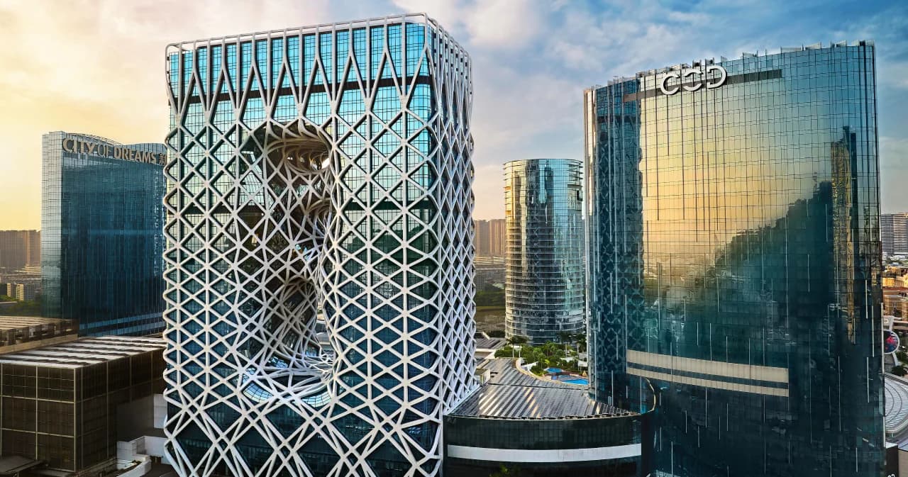 เปิดอาณาจักร City of Dreams โครงการ Entertainment Complex ดึงดูดการท่องเที่ยวมาเก๊า พร้อมเปิดโชว์ House of Dancing Water ศิลปะและเทคโนโลยีสุดล้ำ