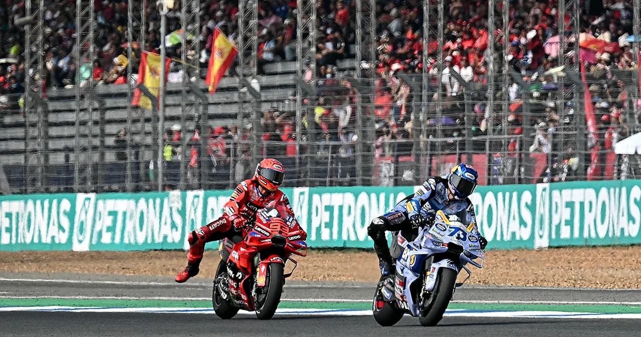 กีฬากับการเมือง คือเรื่องเดียวกัน?  MotoGP ทำเงินได้เกินกว่า 5,000 ล้าน  แต่ทำไมรัฐไทยยังไม่ (ซื้อ) ต่อสัญญา