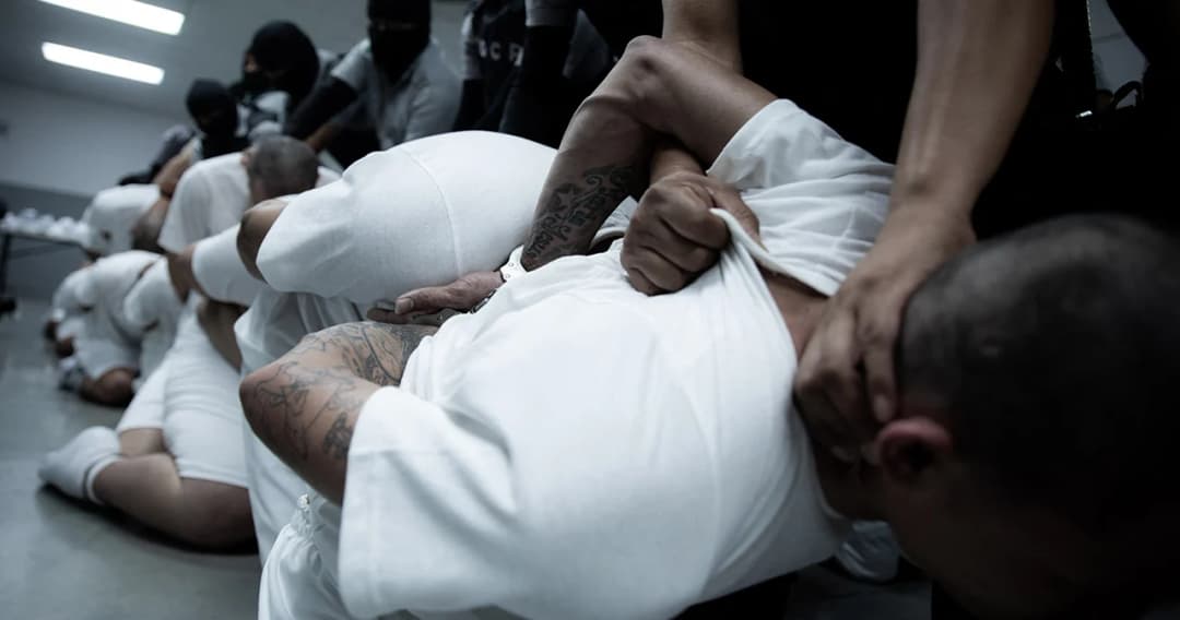 อเมริกาเข้าใกล้วิกฤตรัฐธรรมนูญ? ‘ทรัมป์’ ท้าทายศาลรัฐบาลกลาง เมินคำสั่งระงับเนรเทศแก๊งเวเนซุเอลา