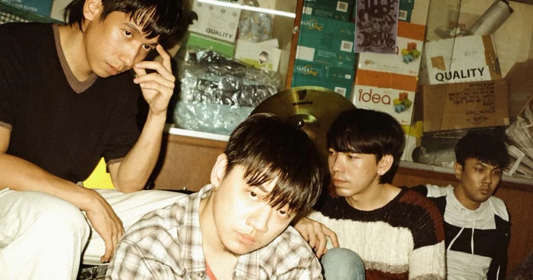 เศร้าใจเจ็บ ‘รักใครไม่ไหว’ หวนกลิ่นอายร็อกยุค 2000 เพลงล่าสุดจาก ‘Three Man Down’