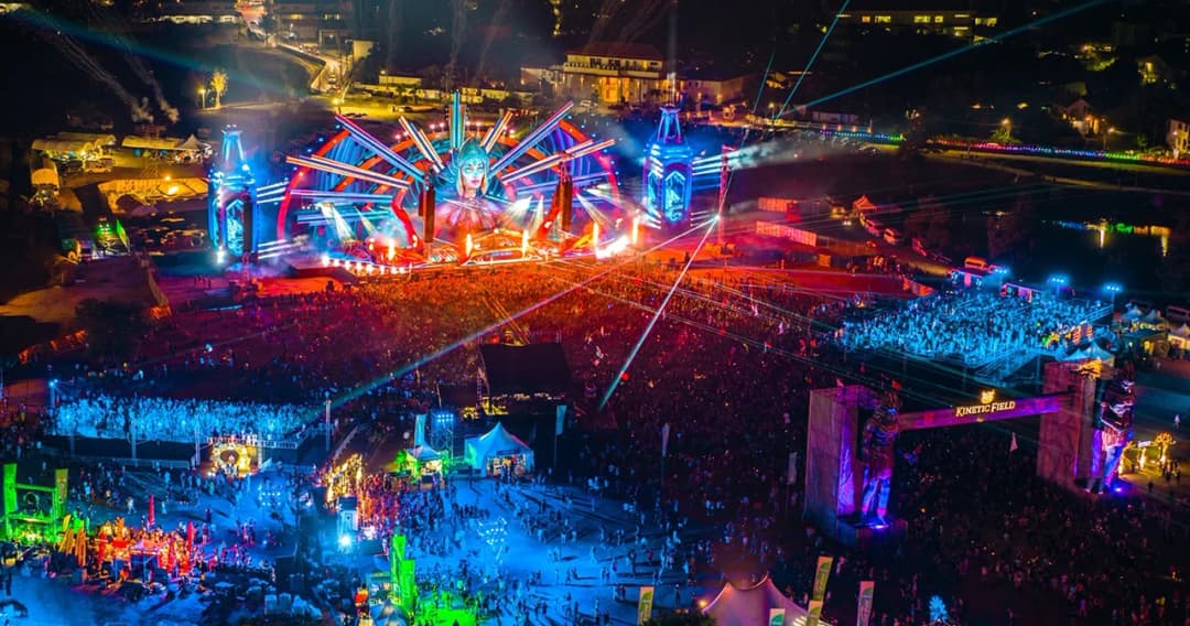 ภูเก็ตร้อนระอุ! เทศกาลดนตรี “EDC Thailand 2026” กลับมาอีกครั้ง  16-18 ม.ค. 2569 – เปิดขายบัตรรอบแรกแล้ววันนี้