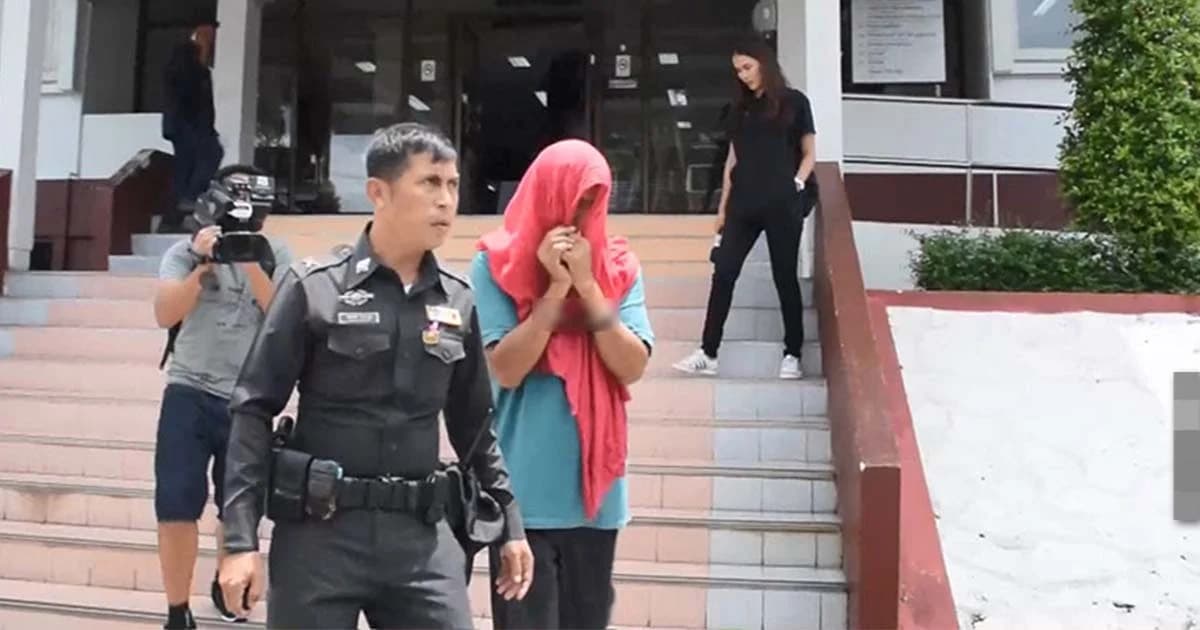 ตร.นำตัวผู้ต้องหาจ้างวานฆ่าหนุ่ม 17 ปี ฝากขังศาล พร้อมค้านประกันตัว