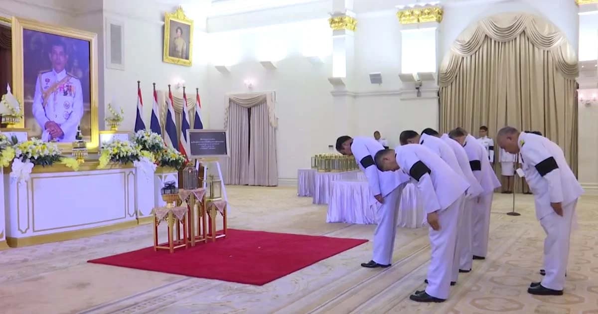 ผู้ว่าฯทั่วประเทศ รับไฟหลวงพระราชทานในพิธีถวายพระเพลิงพระบรมศพ 26 ต.ค.
