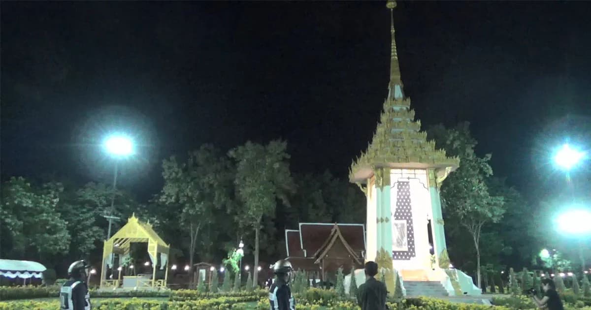 ผู้ว่าฯ แพร่ รุดตรวจสอบพระเมรุมาศจำลอง หลังเกิดแผ่นดินไหว 2 รอบติด