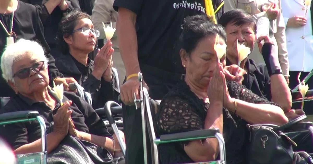 มท.สรุปประชาชนผ่านจุดคัดกรองเข้าถวายดอกไม้จันทน์ทั่วประเทศ