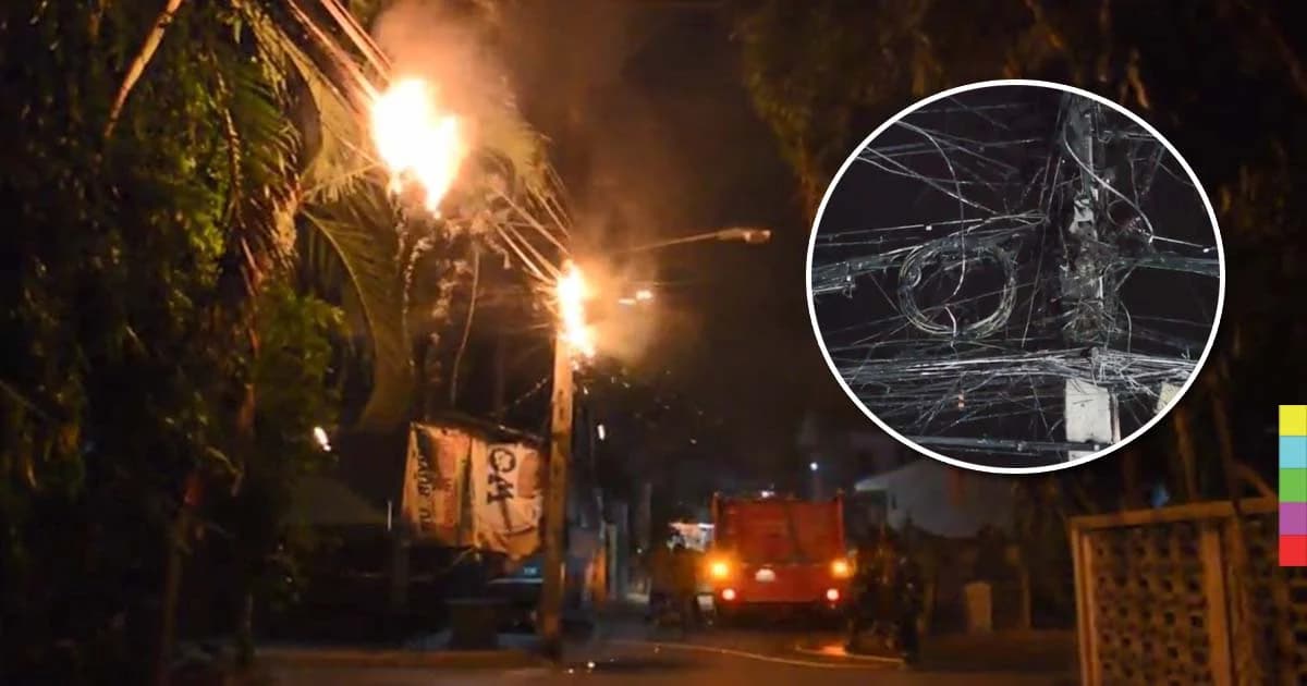 ระทึกกลางดึก ! สายโทรศัพท์ช็อตไฟลุกพรึบพรึบ ทำ ปชช.แตกตื่นทั้งซอย