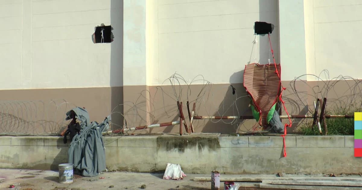 “อุยกูร์” ทุบกำแพงตม.สะเดา โรยตัวหนี 20 คน