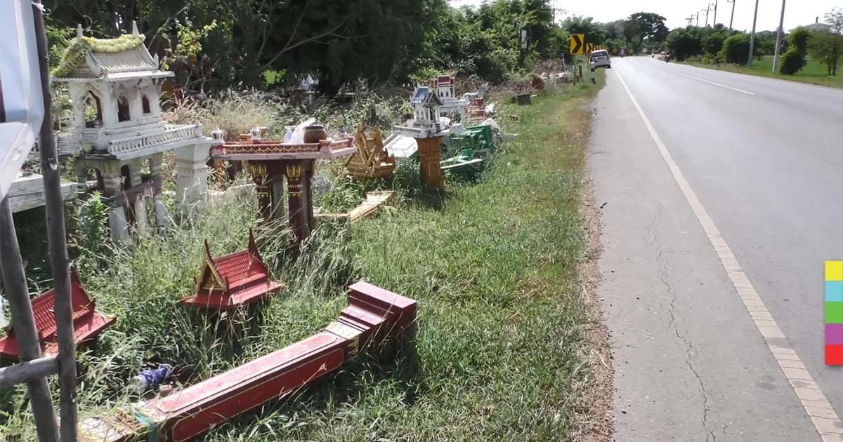 โผล่อีก ! ป่าช้าศาลพระภูมิกว่า 100 หลัง แถมขยะเวชภัณฑ์เกลื่อน