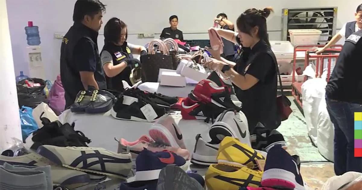 กรมศุลฯ ลุยยึดสินค้าละเมิดลิขสิทธิ์กลาง ปณ. มูลค่า 16 ล้านบาท