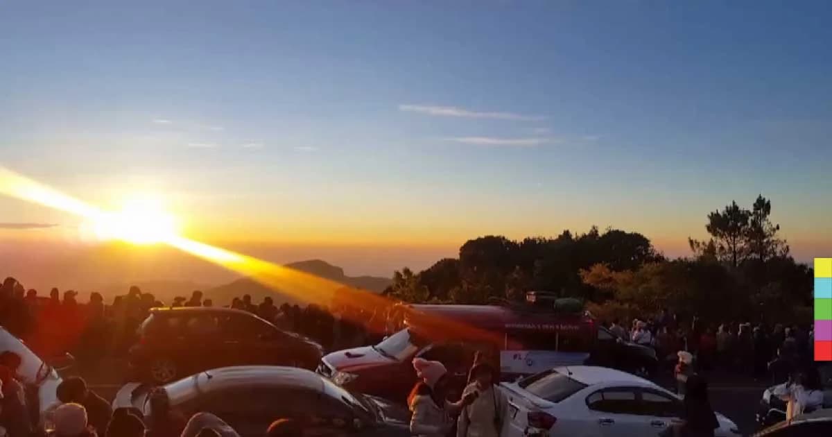 หยุดยาว นทท.ทะลักดอยอินทนนท์ 3 วัน แตะ 3 หมื่นคน