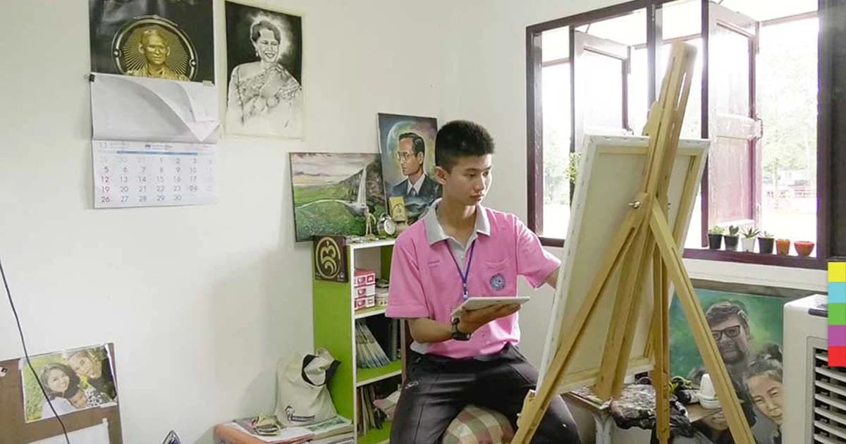 แม้ยังไร้สัญชาติ ก็มุ่งมั่นจนได้ดี วาดรูปขายรายได้หลายหมื่นบาทต่อเดือน