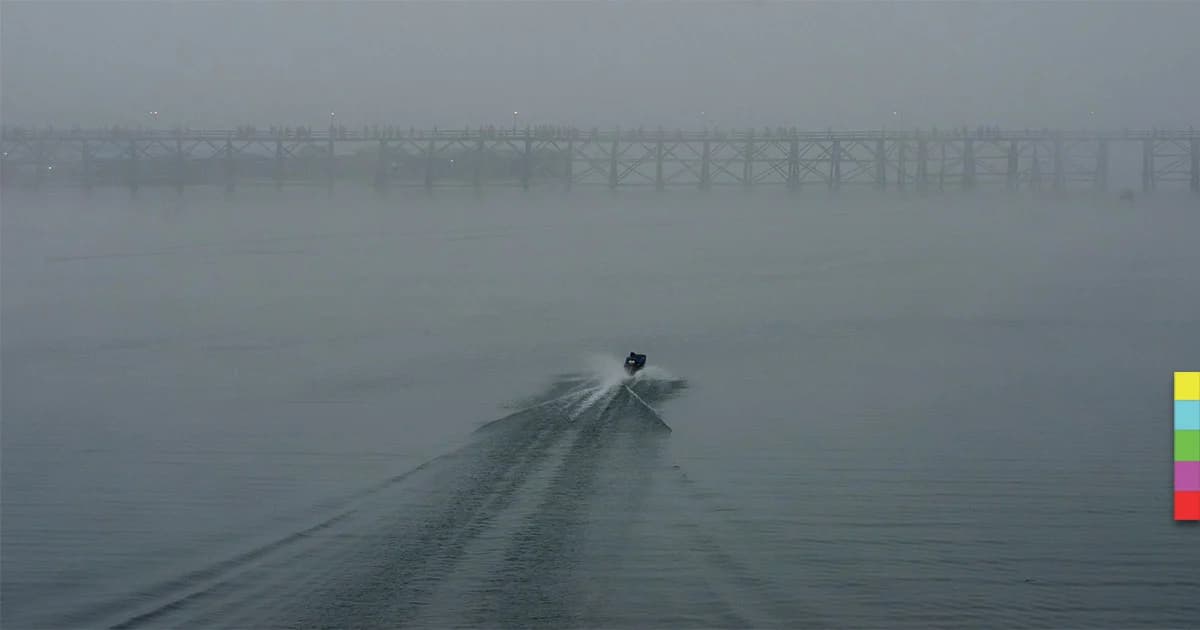 นทท.แห่สัมผัสอากาศหนาว ‘สะพานมอญ’