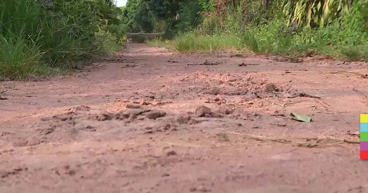 ชาวบ้านออกแฉซ่อมถนน กว่า 10 ล้าน ได้แค่นี้ เจอฟ้องกลับเรียก 5 แสน !