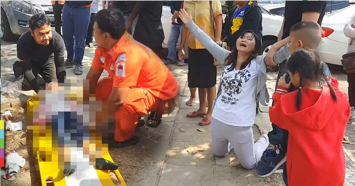 เเม่เข้าเกียร์รถผิด เหยียบคันเร่ง รถพุ่งทับลูกน้อยวัย 4 ขวบดับ