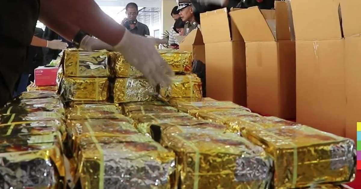 จากเหนือจ่อลงใต้ ! ยึดยาบ้ากว่า 7 แสนเม็ด ไอซ์ 560 กก. ฝากส่งเป็นผลไม้แช่อิ่ม