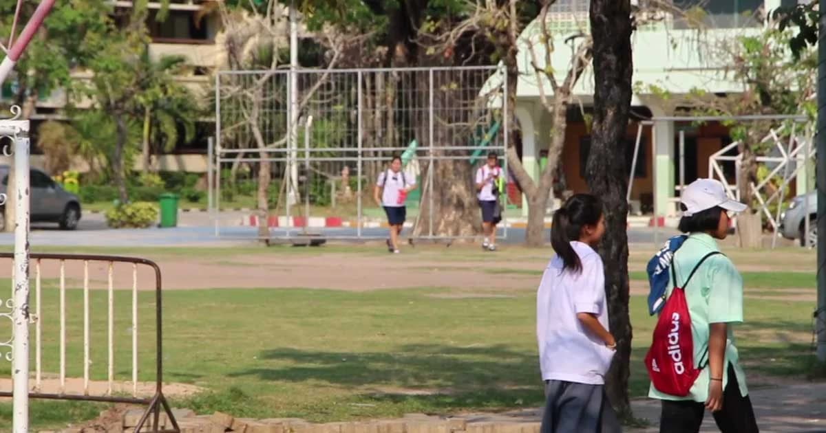 สั่งสอบครูชาย รร.ดังกาฬสินธุ์ ขอมีเพศสัมพันธ์กับนักเรียนหญิง