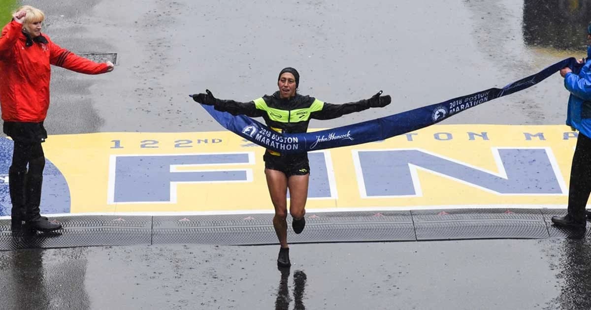สาวอเมริกันชนะ “บอสตันมาราธอน” ครั้งแรกในรอบ 30 ปี