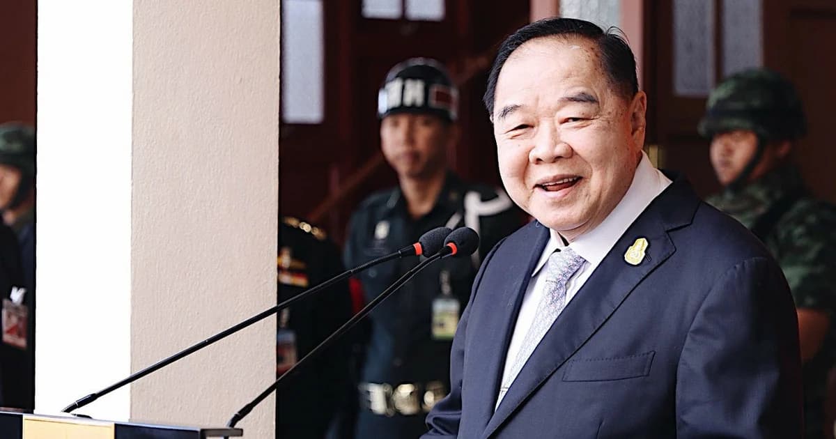 ‘ประวิตร’ มั่นใจบ้านเมืองสงบ ก่อนพระราชพิธีบรมราชาภิเษก