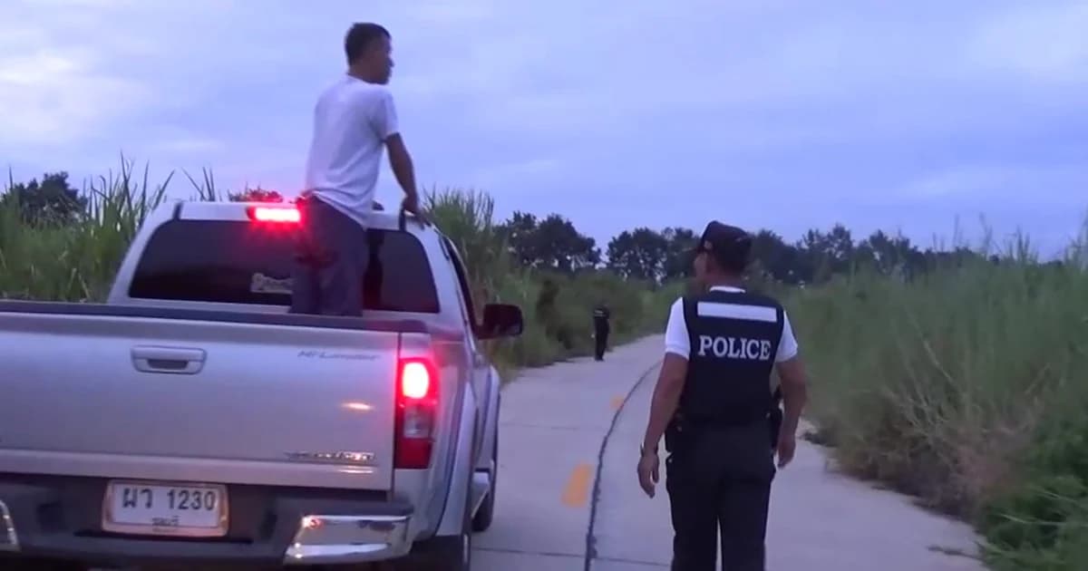 ตำรวจปิดล้อมแก๊งขโมยจยย. หลังหลบหนีเข้าป่าอ้อย