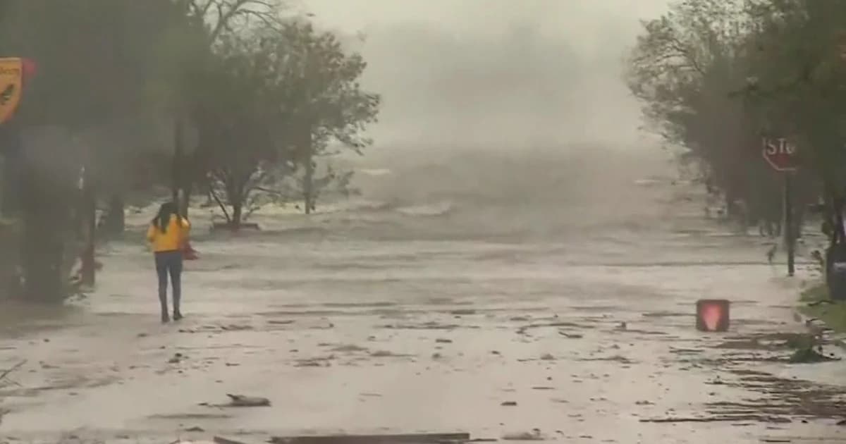 เฮอร์ริเคนฟลอเรนซ์ถล่มสหรัฐฯ ตายแล้ว 5 อพยพกว่า 2 ล้าน