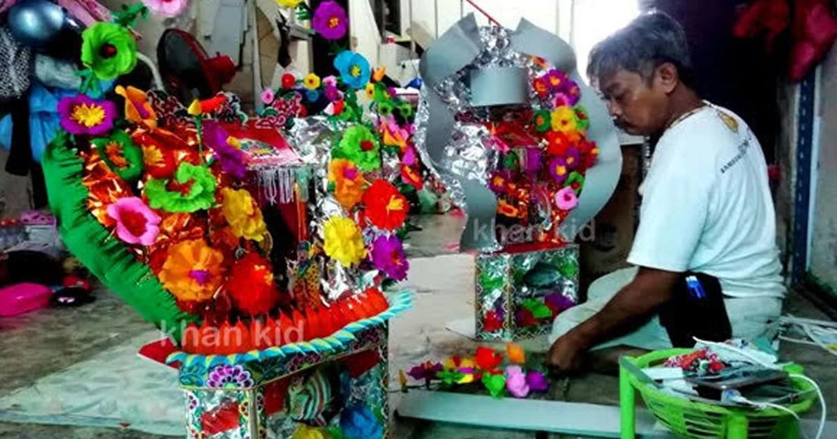 นักสร้างตำหนักกระดาษ (ก่งเต๊ง) งานไหว้พระจันทร์