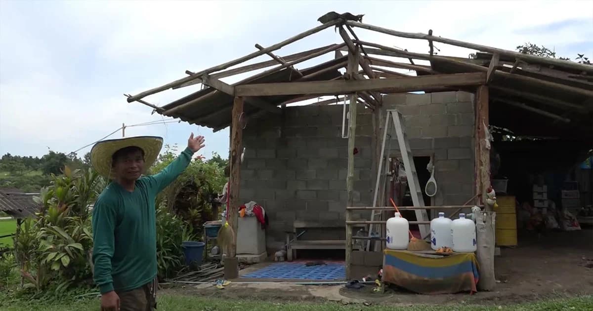 พายุหมุนถล่มเชียงใหม่ พัดบ้านเรือนปชช. เสียหายกว่า 10 หลัง