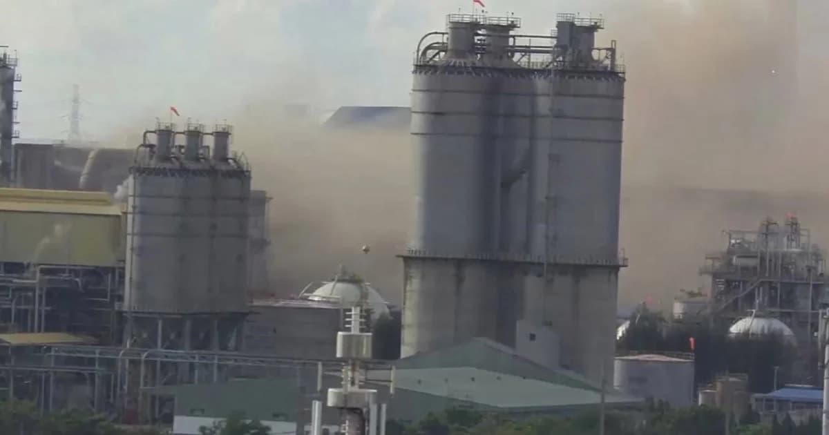 เตาหลอมโรงเหล็กระเบิด พนักงานเจ็บ 3 ราย