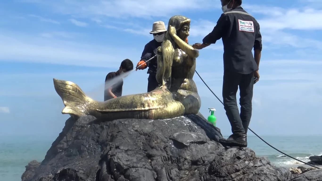 ซ่อมนางเงือกสมิหลาเสร็จสมบูรณ์ นักท่องเที่ยวแห่ชม