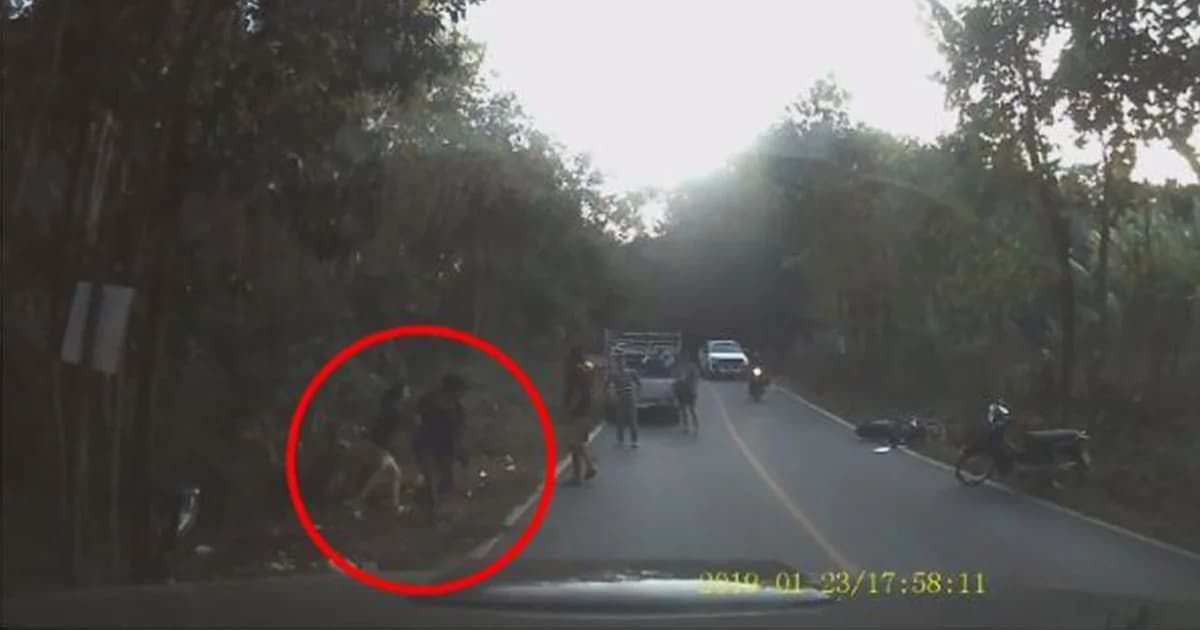 จับหนุ่มหื่นฉุด “ครูสาว” เข้าป่าข้างทางหวังข่มขืน โชคดีคนช่วยทัน