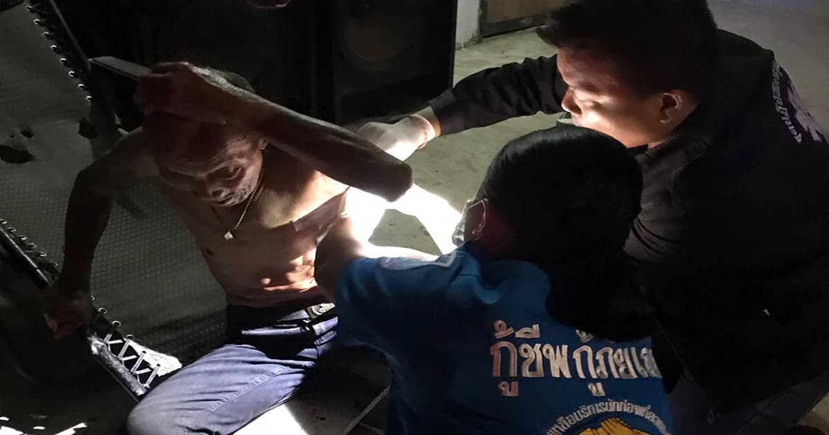 ปืนลูกซองลั่นเจาะสีข้างตาวัย 85 ปี เจ็บสาหัส