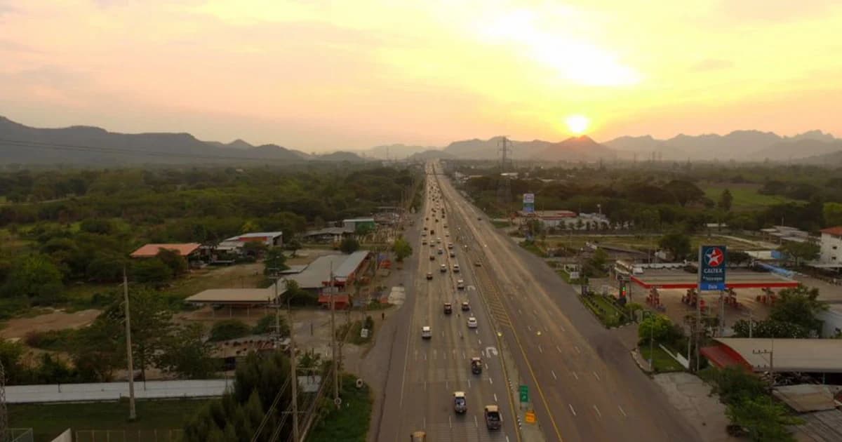 การจราจรถนนมิตรภาพมุ่งหน้าสู่อีสานคล่องตัวขึ้น