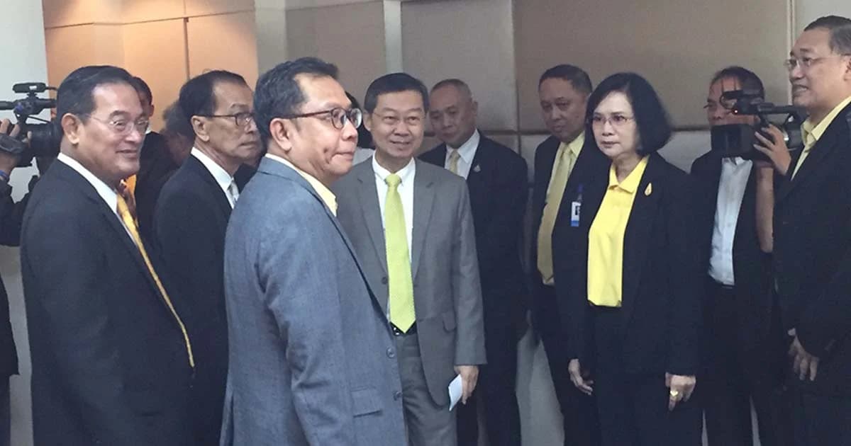 “พรเพชร” พา 7 พรรคดูห้องประชุมเลือกนายกฯ ค่าเช่าเดือนละ 11 ล้าน