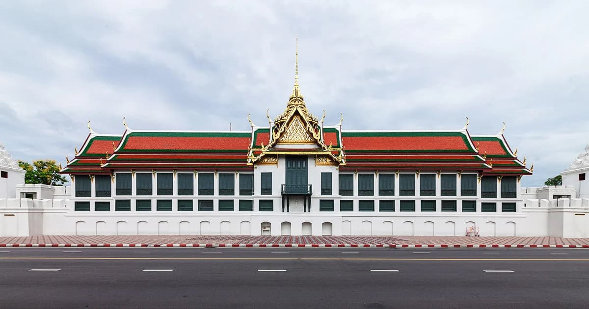 ทำความรู้จัก ‘พระที่นั่งสุทไธสวรรย์ปราสาท’
