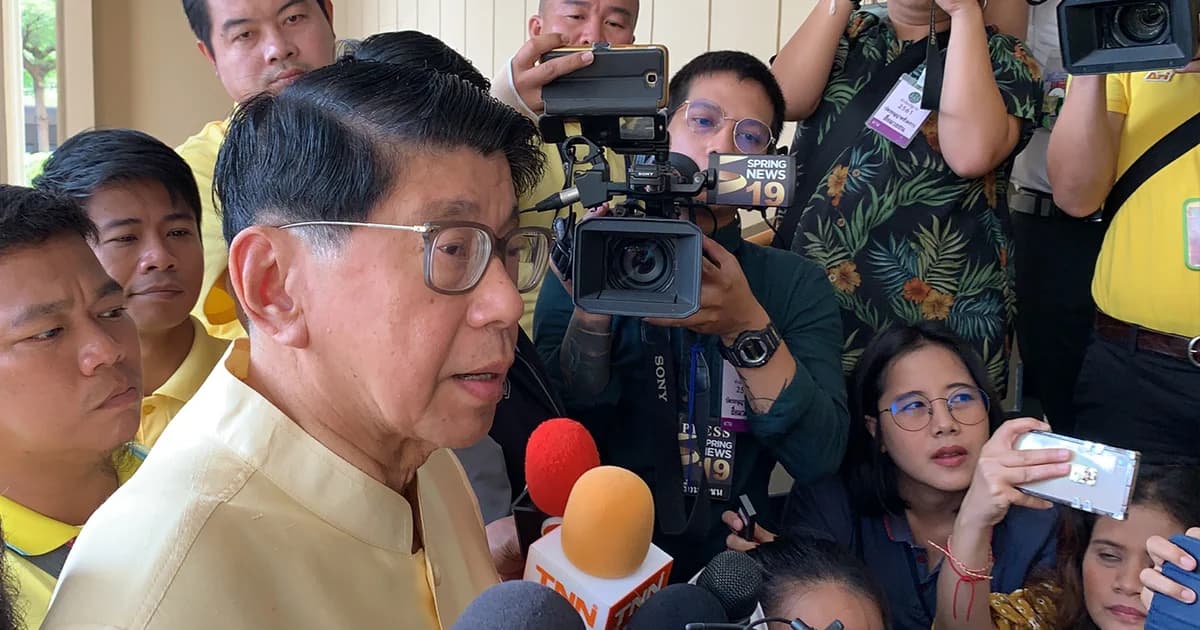 “วิษณุ” แนะ กกต.ถ้าสูตรปาร์ตี้ลิสต์ไม่ตรงศาล รธน. ให้เลื่อนเวลาประกาศผล